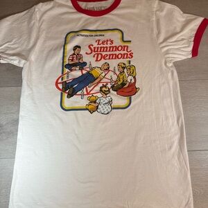 Hot Topic Red and White Graphic T-Shirt